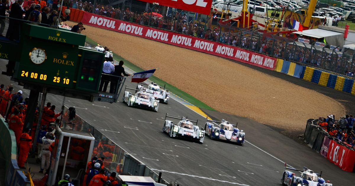 the 24 Hours of Le Mans circuit or event, ideally conveying the race's historic scale